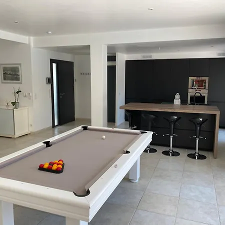 Aureliana Villa Saint-Raphael (Var)